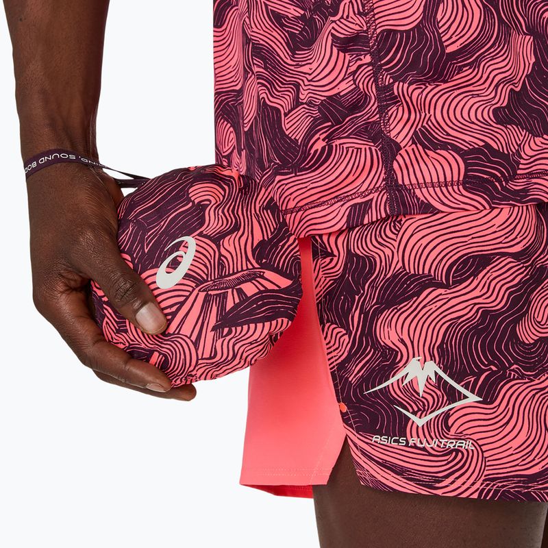 Pánska bežecká bunda Asics Fujitrail Packable Jacket blazing coral/dark aubergine 8