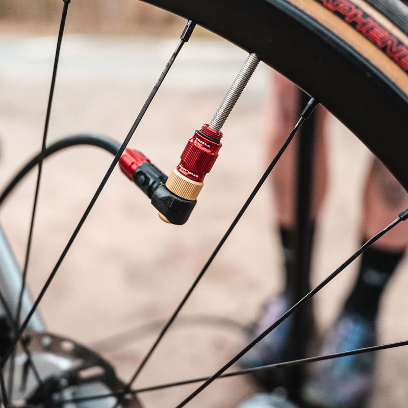 Cyklistická pumpa Lezyne Classic Floor Drive 3.5 220psi metalická čierna 8