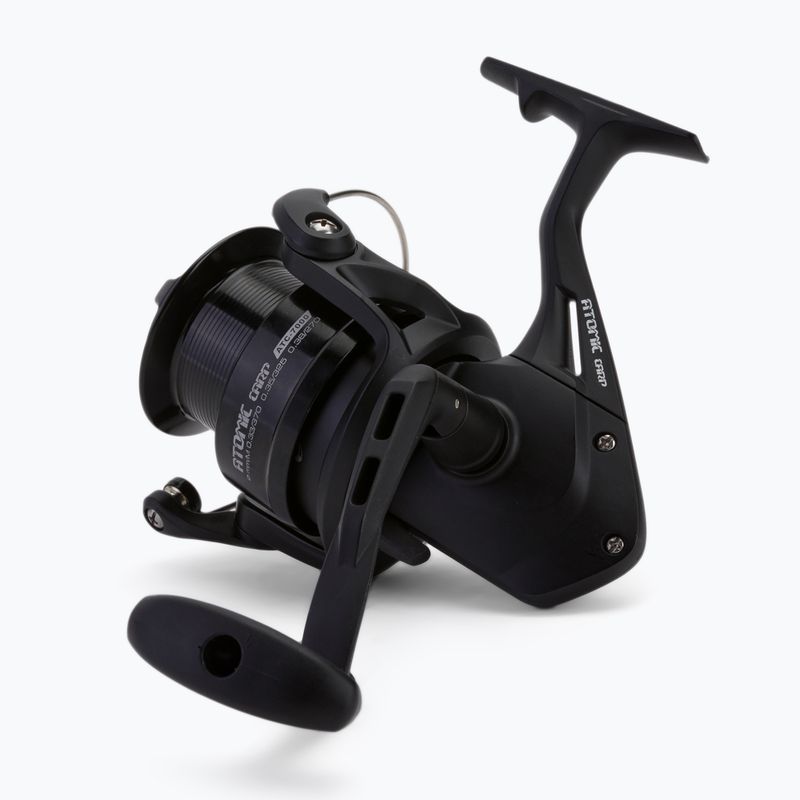 Kaprový navijak Okuma Atomic Carp čierny ATC-7000 3