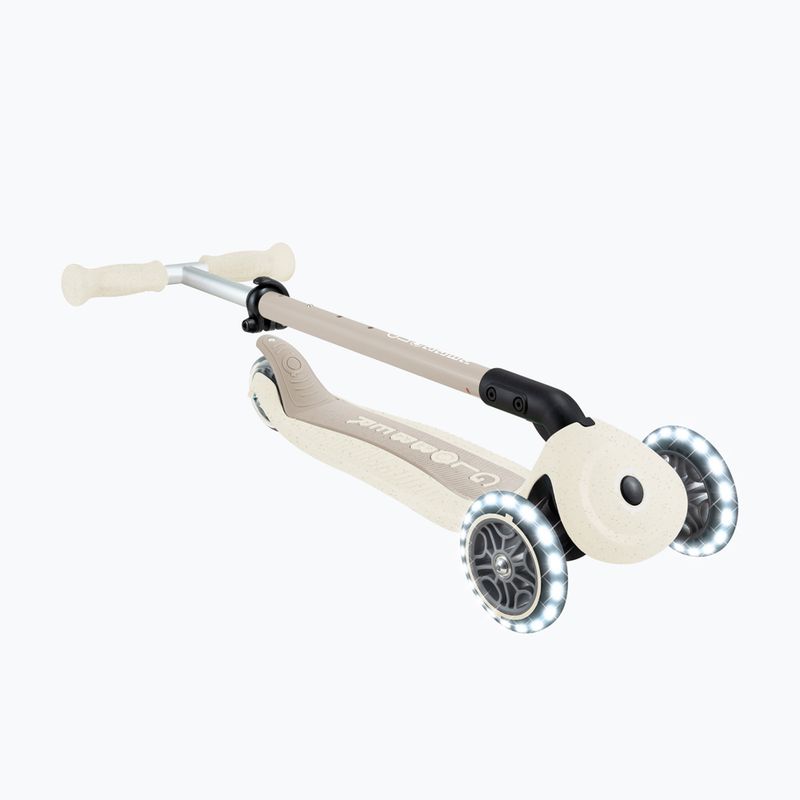 Detská trojkolesová kolobežka Globber Go.Up Active Ecologic Lights coconut 13