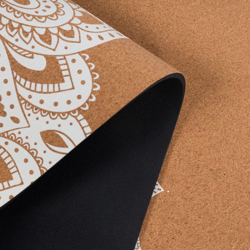 Yoga Design Lab Cork 5,5 mm hnedá podložka na jogu Mandala White 4