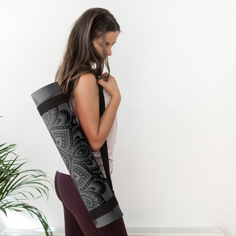 Yoga Design Lab Flow Pure 6 mm zelená podložka na jogu Mandala Charcoal 10