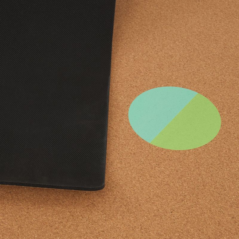 Podložka na jogu Yoga Design Lab Cork 5.5 mm natural balance 4