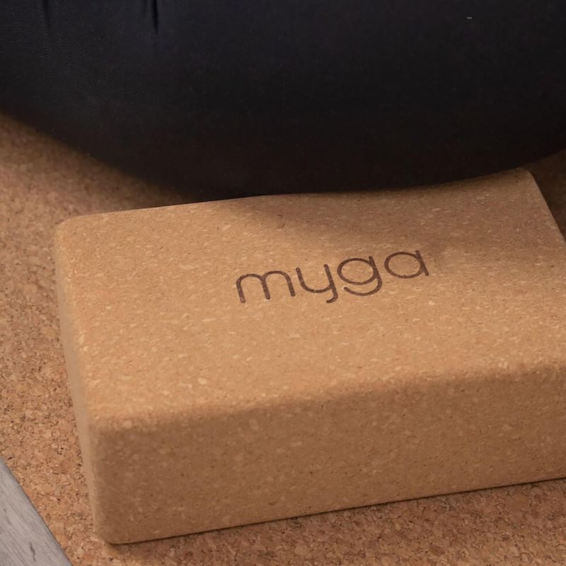 Joga blok Myga Cork Block 2 pcs. brown 8