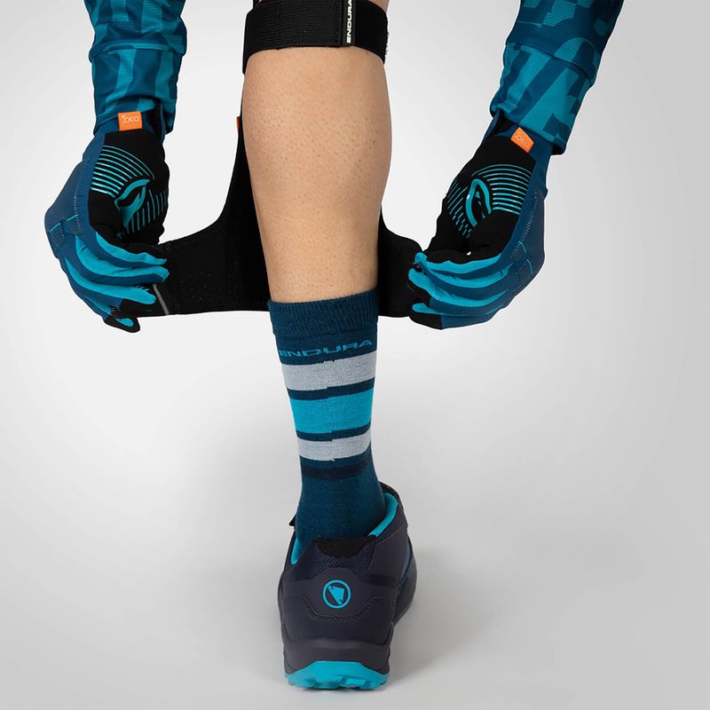 Endura MT500 D3O Shinguard čierne chrániče na bicykel 5