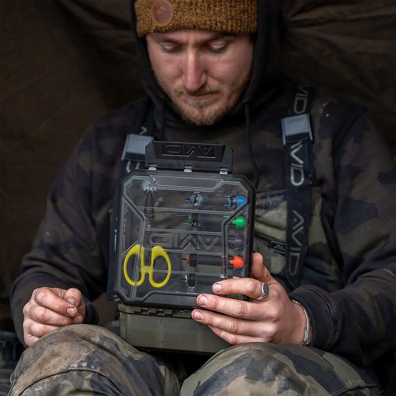 Rybársky organizér Avid Carp Reload Accesory Box 8