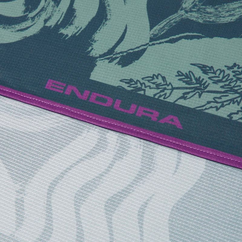 Cyklistická šatka Endura Alltrack Ride Resort Bandana carbon grey 3