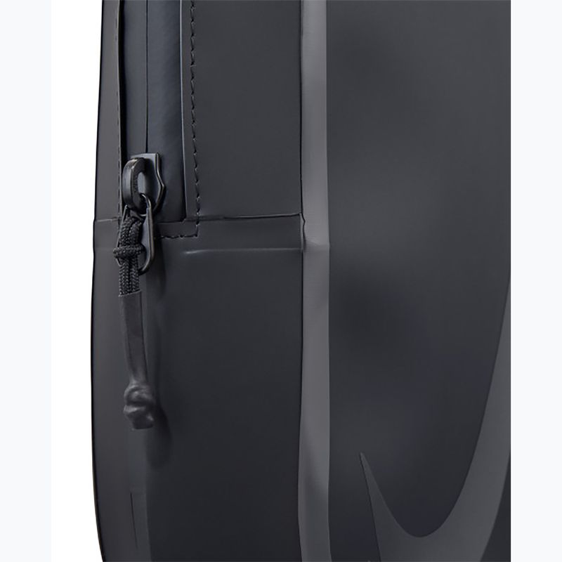 Plavecké vrecko Nike Solid Locker 3 l čierne 4