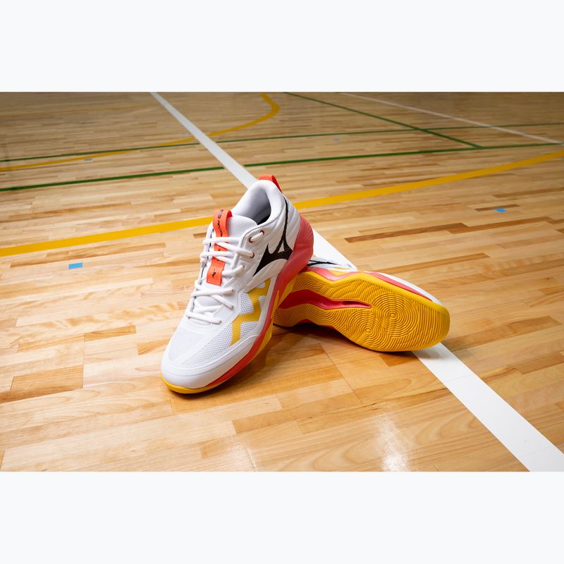 Volejbalové topánky Mizuno Wave Momentum Pro white/fiery coral 2/citrus 6
