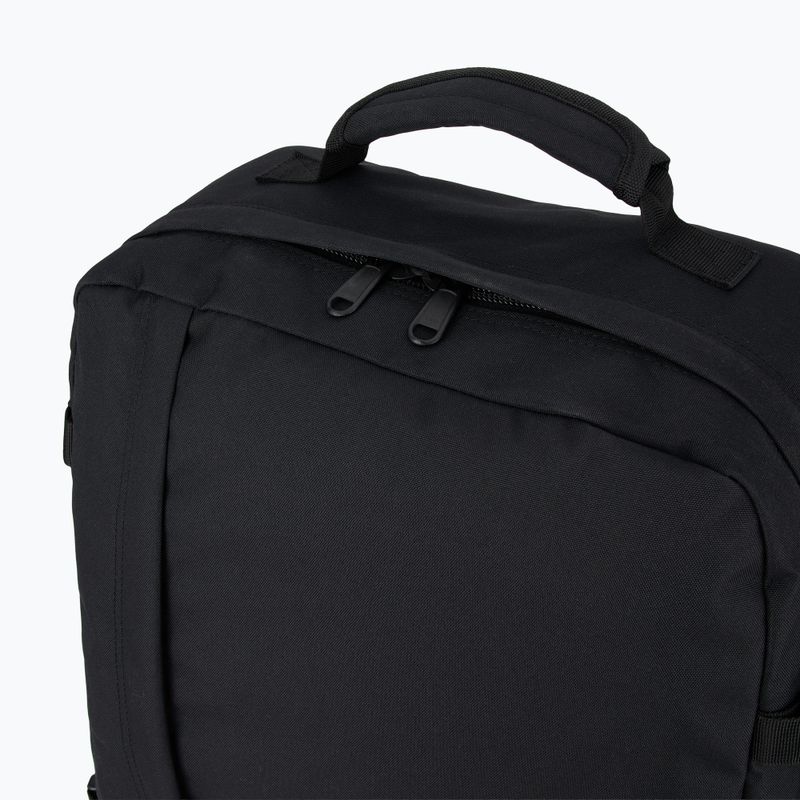 CabinZero Classic 44 l turistický batoh absolute black 7