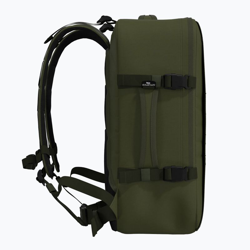 CabinZero Military 44 l zelený turistický batoh 5