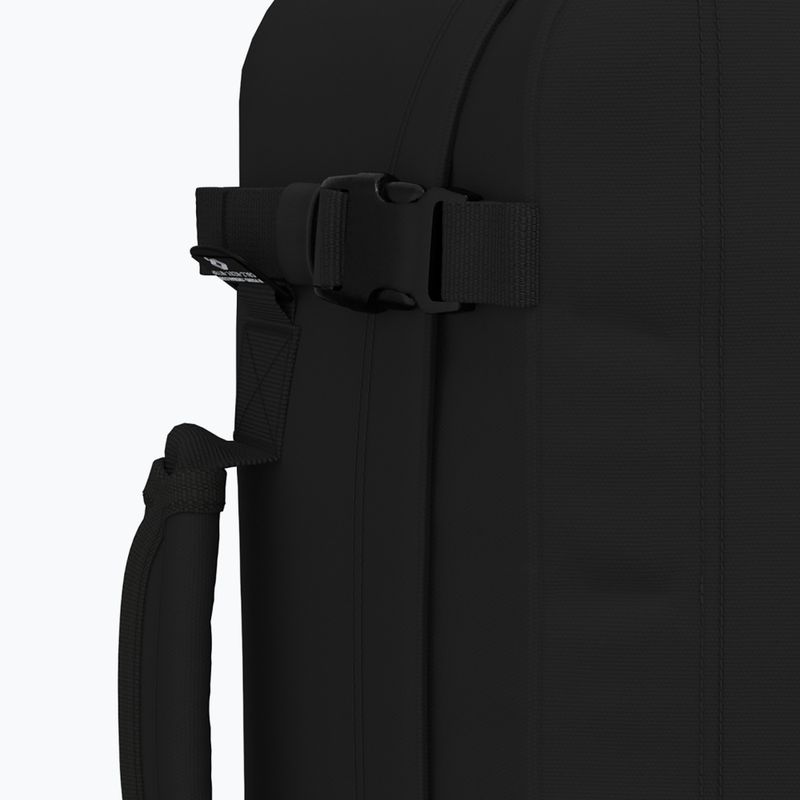 CabinZero Classic 36 l turistický batoh absolútne čierny 9