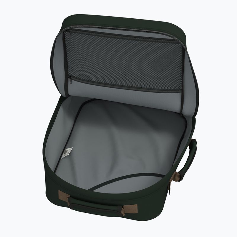 CabinZero Classic 44 l black sand turistický batoh 7