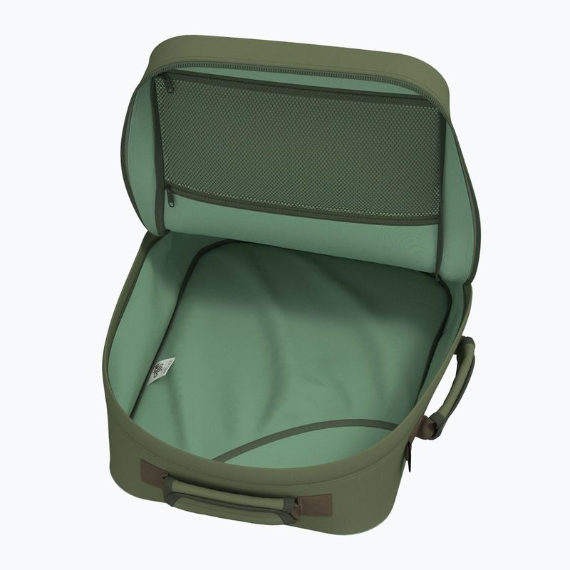 CabinZero Classic 44 l georgian khaki turistický batoh 7