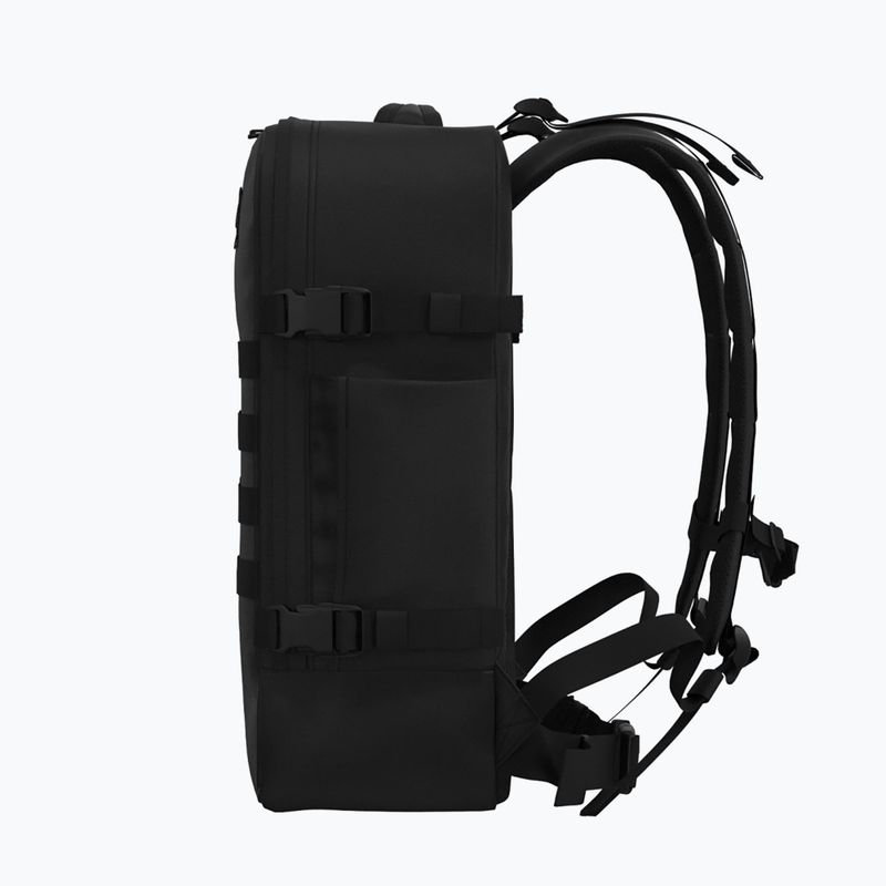 CabinZero Military 36 l turistický batoh absolute black 6