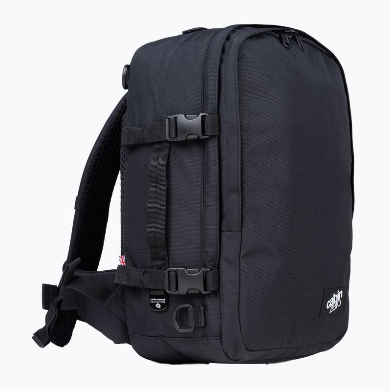 CabinZero Classic Pro 32 l absolútne čierny turistický batoh 2