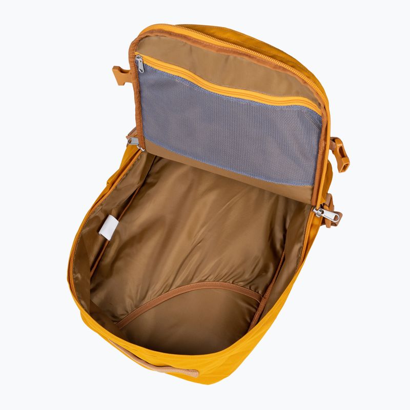 CabinZero Classic Pro 32 l orange chill turistický batoh 9