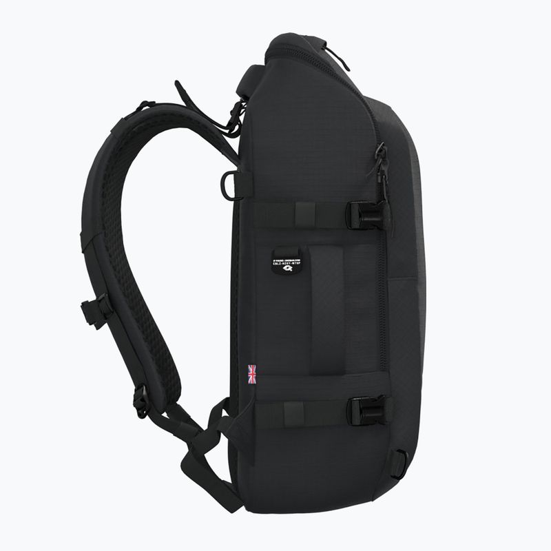 CabinZero Adventure turistický batoh 32 l absolute black 5