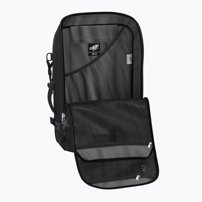 CabinZero Adventure 42 l turistický batoh absolute black 8