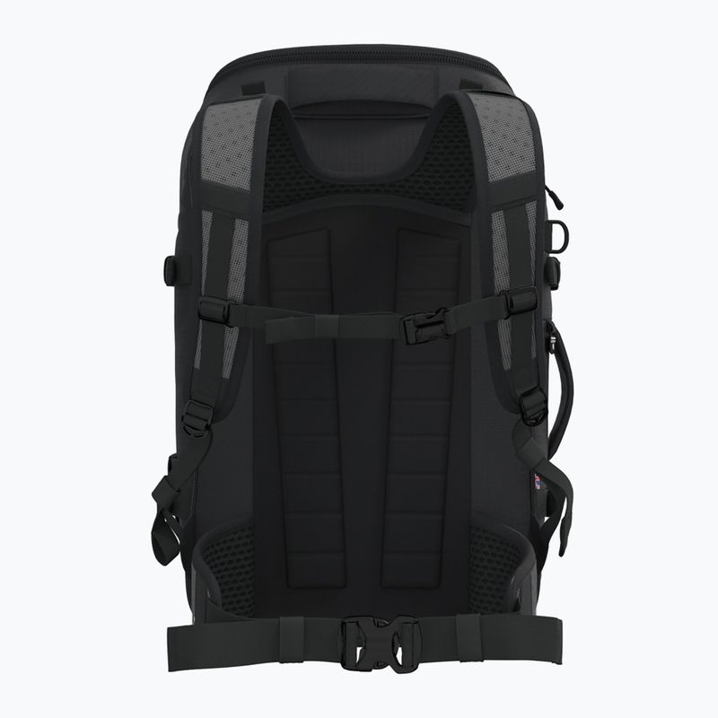 CabinZero Adventure Pro 42 l absolútne čierny turistický batoh 3