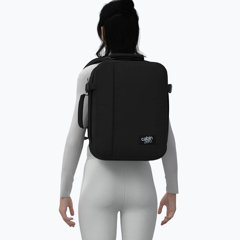 CabinZero Classic Tech 28 l turistický batoh absolútne čierny 14