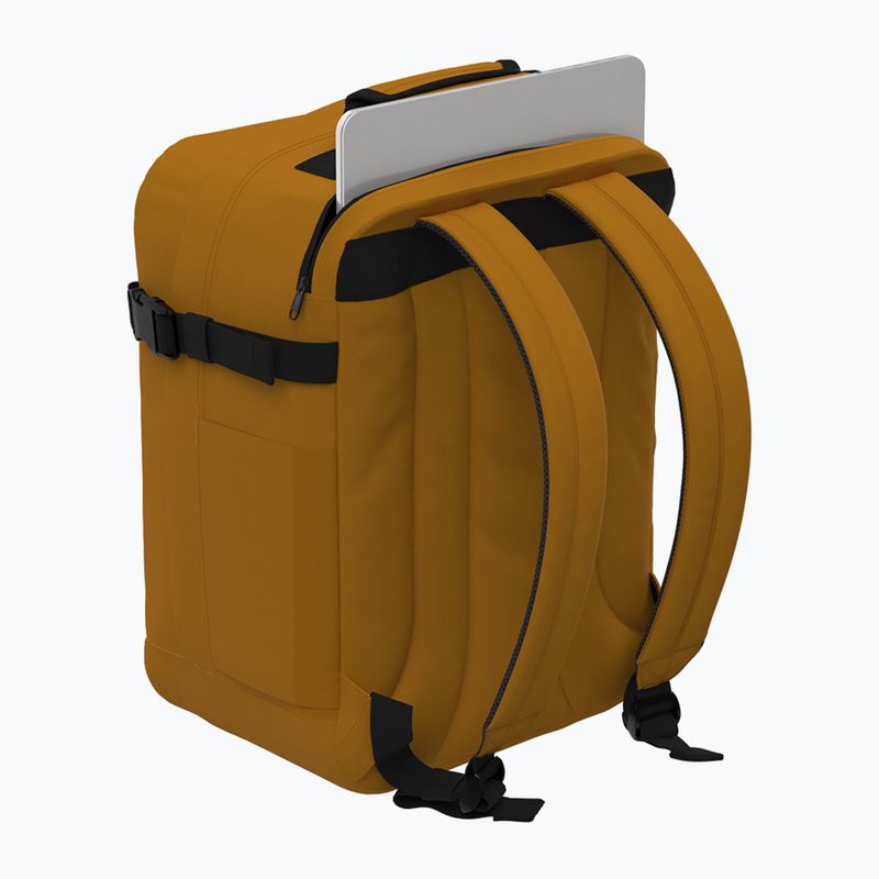 CabinZero Classic Tech 28 l orange chill turistický batoh 9