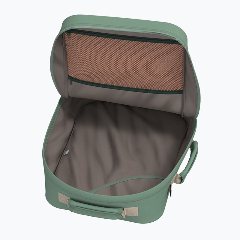 CabinZero Classic 44 l sage forest turistický batoh 7
