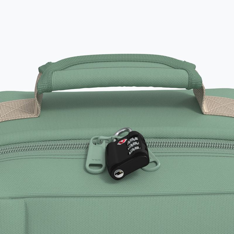 CabinZero Classic 44 l sage forest turistický batoh 8