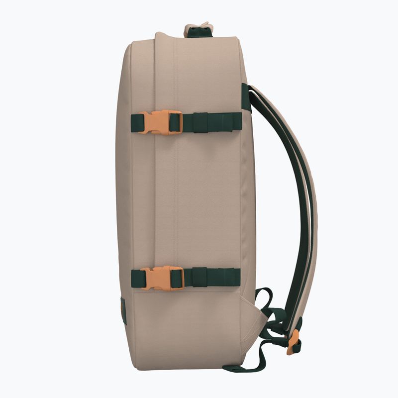 CabinZero Classic 44 l cebu sands turistický batoh 6