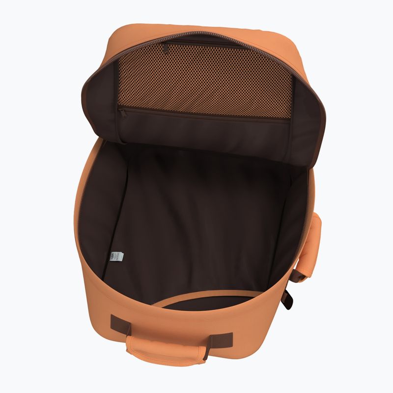 Cestovný batoh CabinZero Classic 36 l gobi sands 7