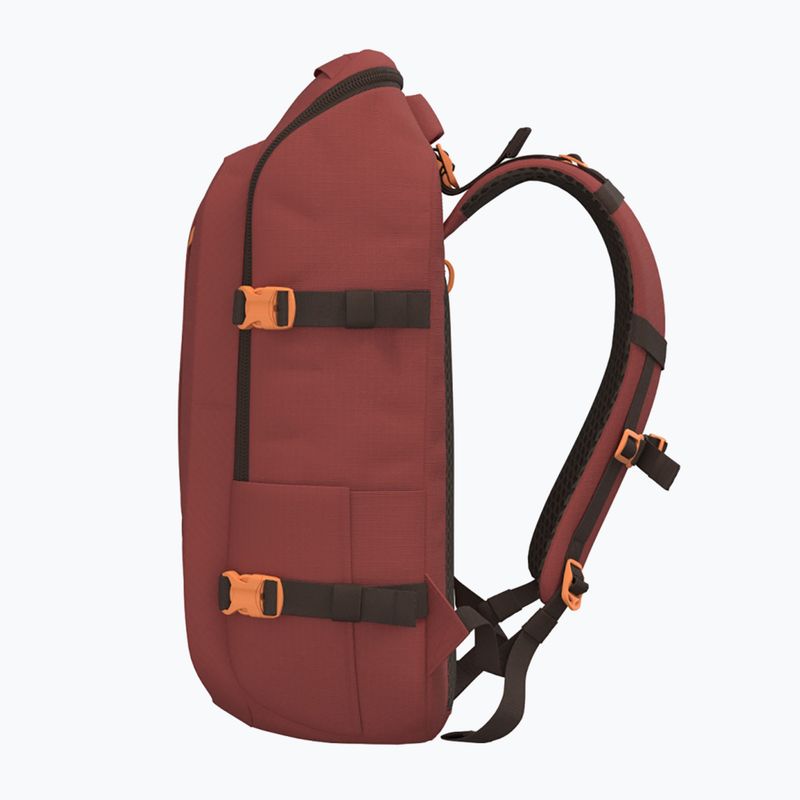 CabinZero Adventure 32 l sangria red turistický batoh 6
