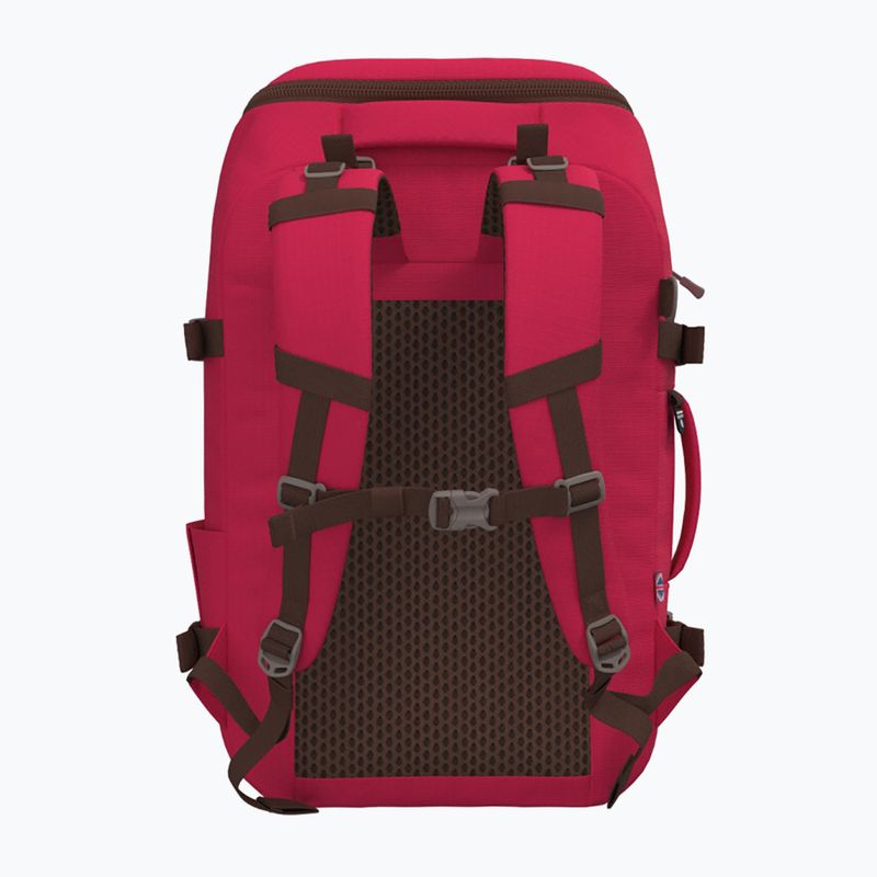 CabinZero Adventure 32 l miami magenta turistický batoh 3