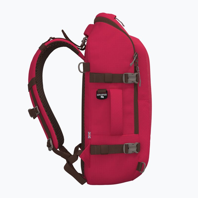 CabinZero Adventure 32 l miami magenta turistický batoh 5