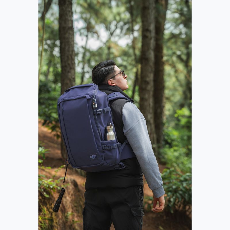 Cestovný batoh CabinZero Adventure 42 l galaxy 13