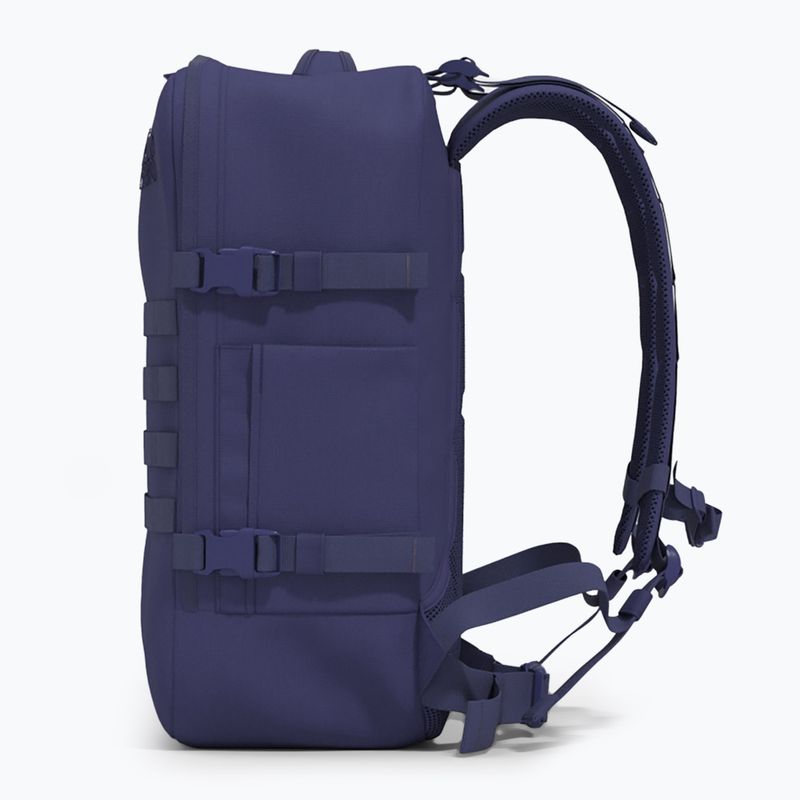 CabinZero Military 44 l turistický batoh galaxy blue 5