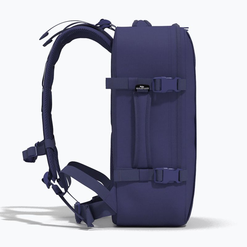CabinZero Military 36 l turistický batoh galaxy blue 4