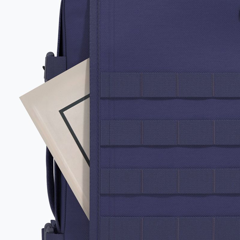 CabinZero Military 36 l turistický batoh galaxy blue 10