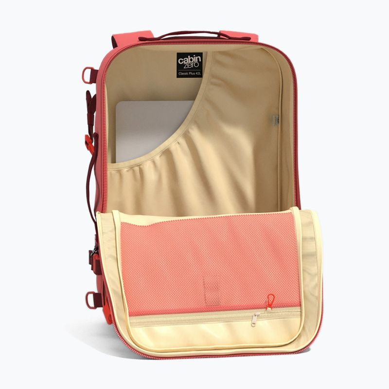 CabinZero Classic Plus 42 l peach valley turistický batoh 9