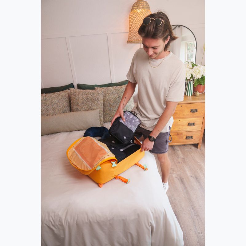 Turistický batoh CabinZero Classic 36 l honeycomb 16