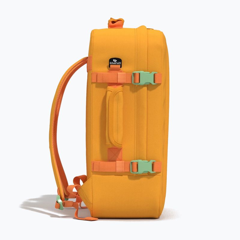 Turistický batoh CabinZero Classic 44 l honeycomb 5
