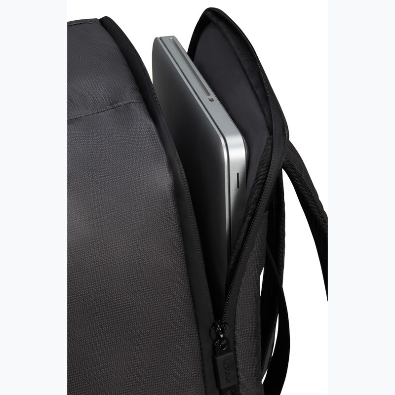 American Tourister Urban Track 14" 24 l black / lime batoh 6