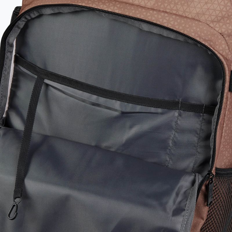 Mestský batoh Caterpillar Barry Backpack 31 l brown sugar streamline 10