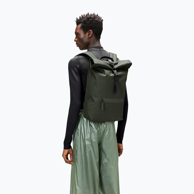 Mestský batoh Rains Rucksack Rolltop 13 + 4 l green 3