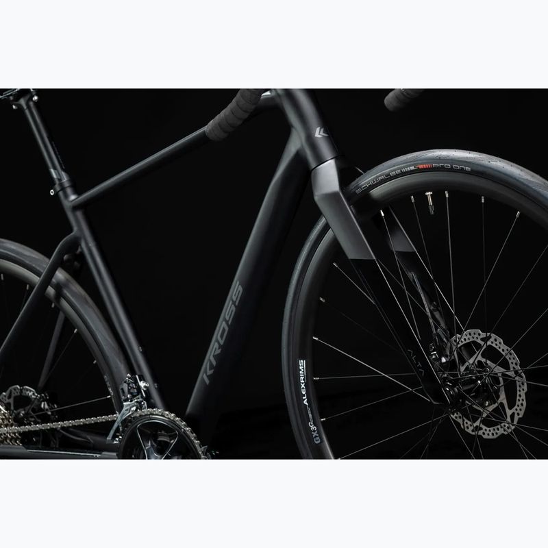 Cestný bicykel KROSS Alta 4.0 black/graphite/matte 16