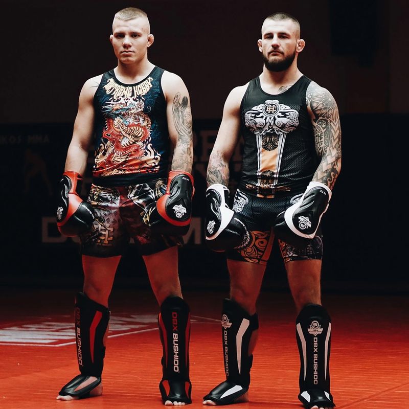Boxerské rukavice Bushido so systémom Wrist Protect čierne Bb4 11