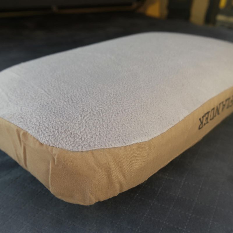 Cestovný vankúš OFFLANDER Pillow sand 7