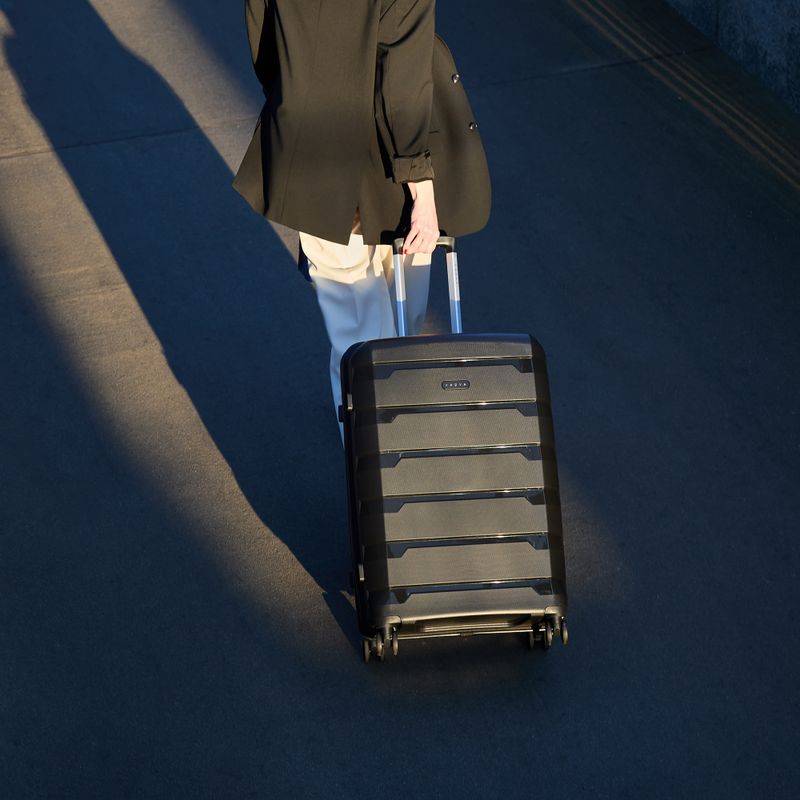 Stredná cestovná taška KADVA Cayes 75 l čierna 14