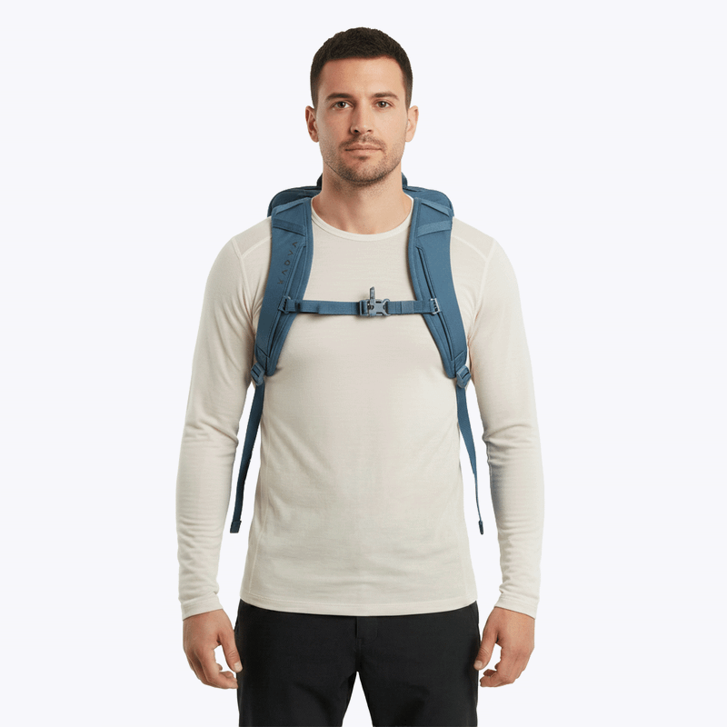 Turistický batoh Kadva traWELL 28 l dark blue 3