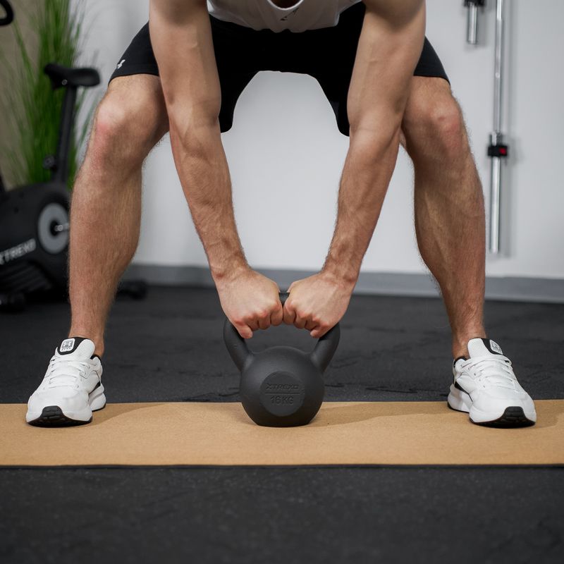 Liatinový kettlebell TREXO 16kg black 4