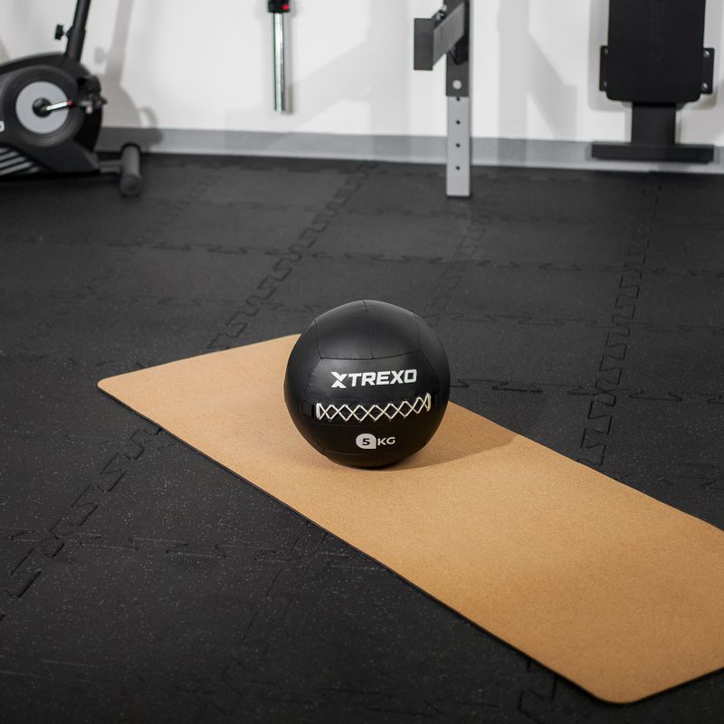 Medicimbalová lopta TREXO Wall Ball 5 kg black 6